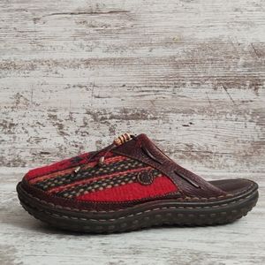 ⚄Born Red Wool & Leather Clog